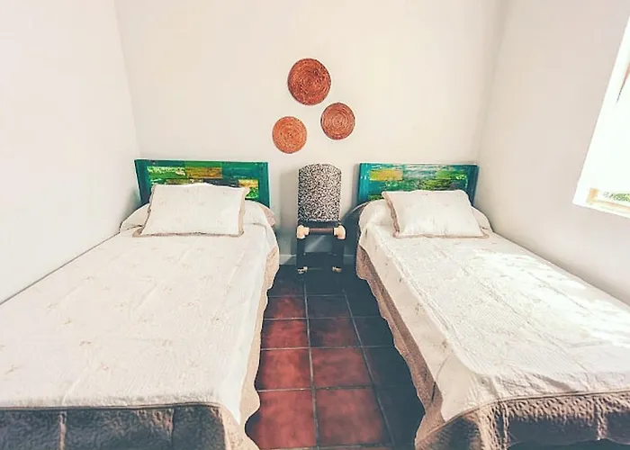 Prázdninový dům Welcoming House In + Pool Cañamero